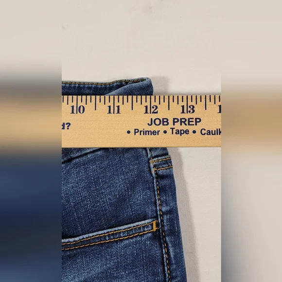 NO BOUNDARIES SUPER HIGH RISE JUNIORS JEANS, SIZE 7, DARK WASH, BLUE - Picture 10 of 13